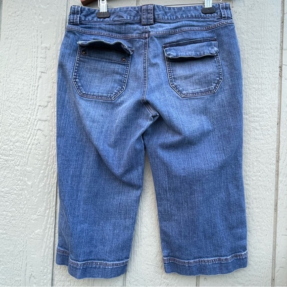 Eddie Bauer Capri Jeans Womens 14‎ Med Wash Blue Vintage 2009 Comfort plus size - Picture 2 of 16